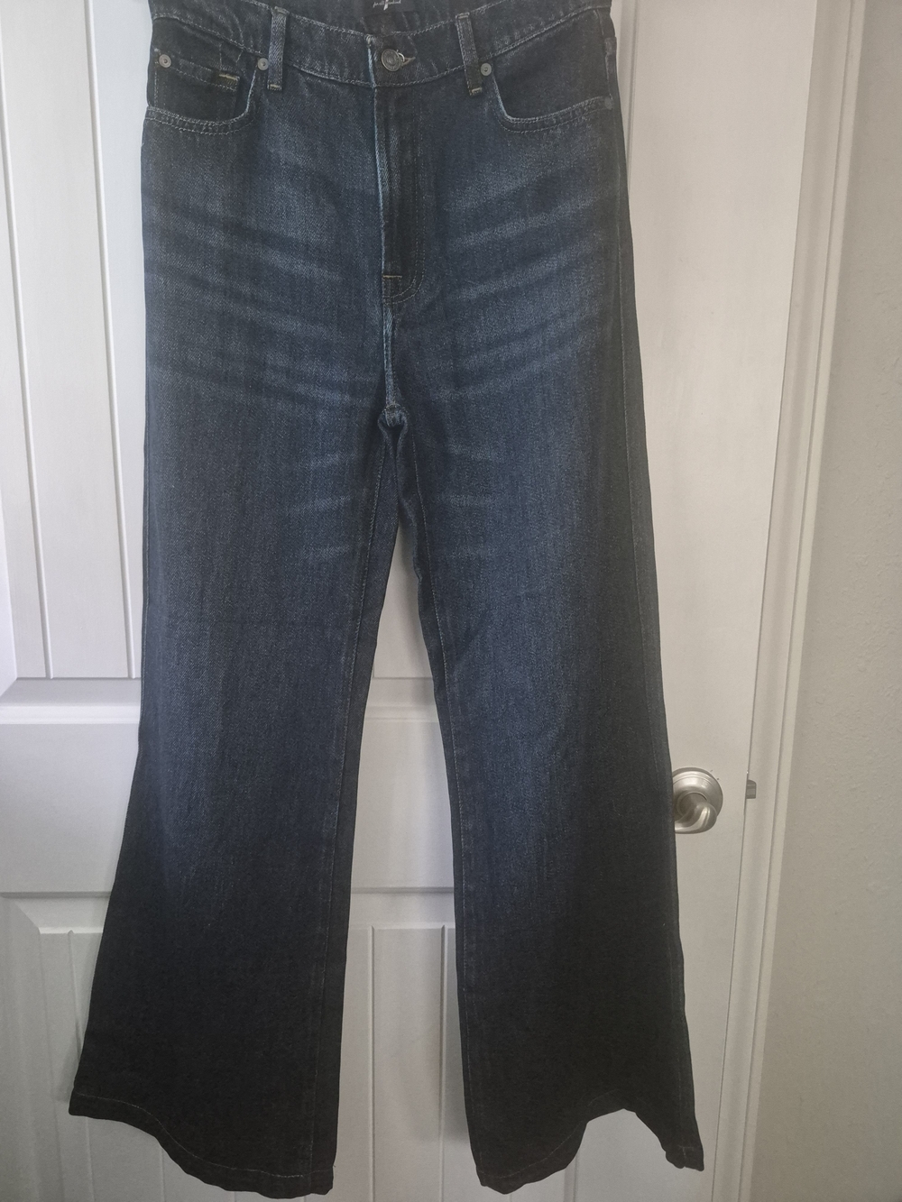 7 For All Mankind Modern Dojo Tailorless Jeans Size 28 Dark Wash Flare Wide Leg